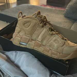 Youth 7 great condition Nike Air